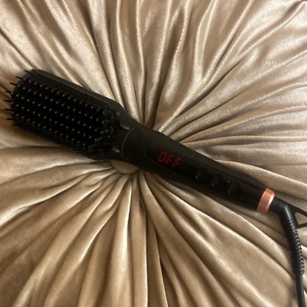 🎀 Amika Polished Perfection Straightening Brush Sleek Hair in a single stroke